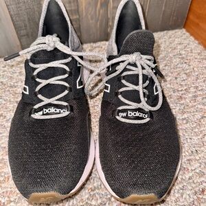 New Balance ROAV Black and Gray Athletic Shoes